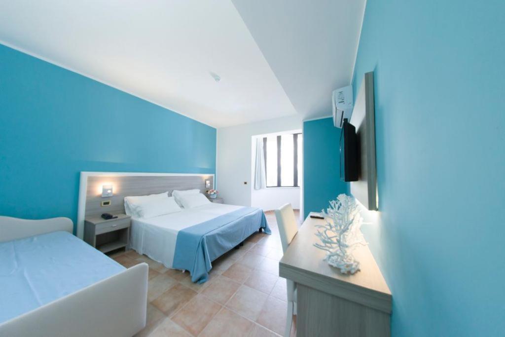 Costa Degli Dei Resort Capo Vaticano Ngoại thất bức ảnh